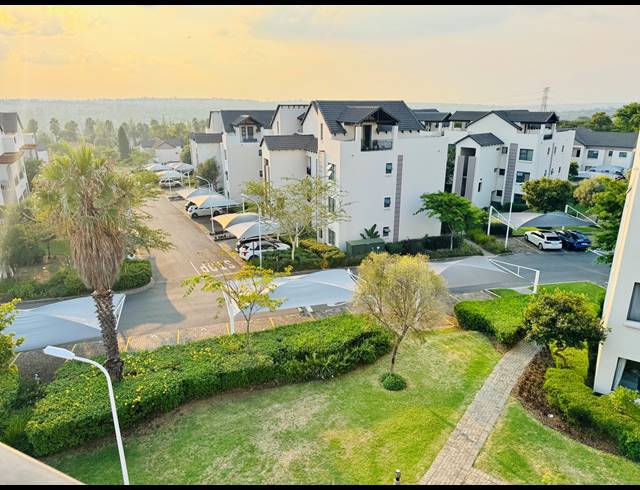 3 BEDROOM PENTHOUSE FOR SALE IN DAINFERN